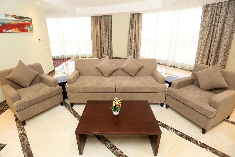 Tolip El Forsan Hotel Ismailia Exterior photo A living room