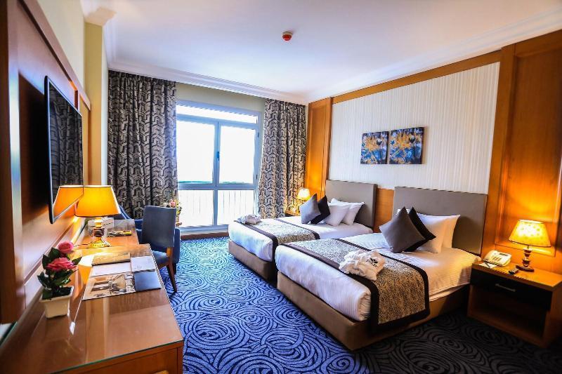 Tolip El Forsan Hotel Ismailia Exterior photo A room at the hotel