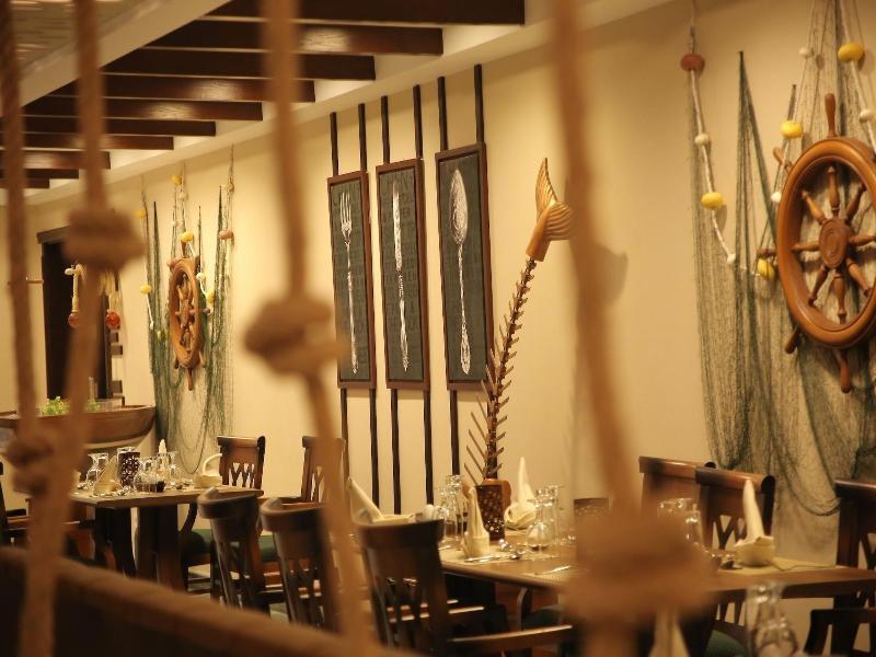 Tolip El Forsan Hotel Ismailia Exterior photo Interior of the restaurant